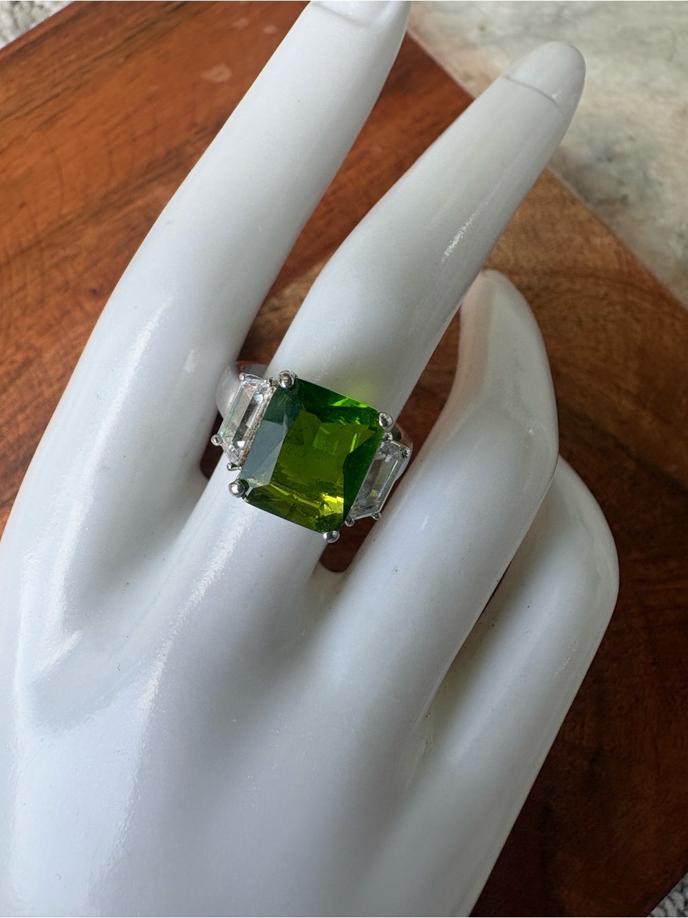 Green Square Gemstone Three-Stone Ring - Size 8
